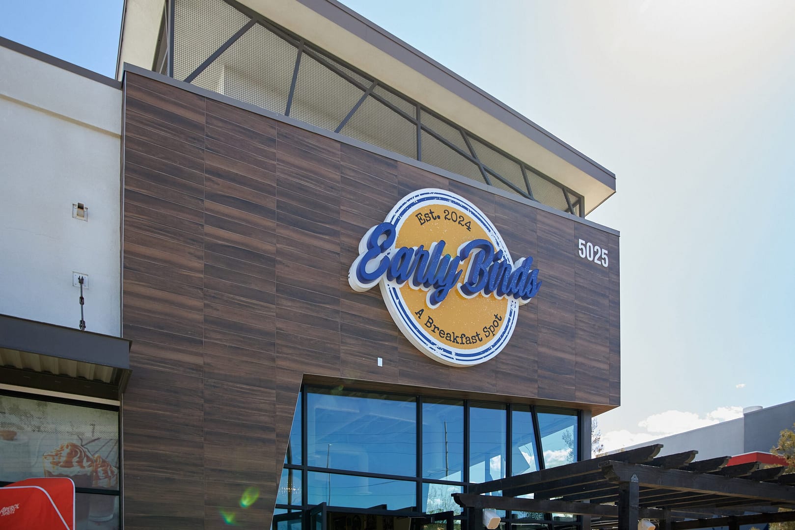 Exterior of Early Birds restaurant in Las Vegas, home of the best loco moco breakfast on Blue Diamond Road